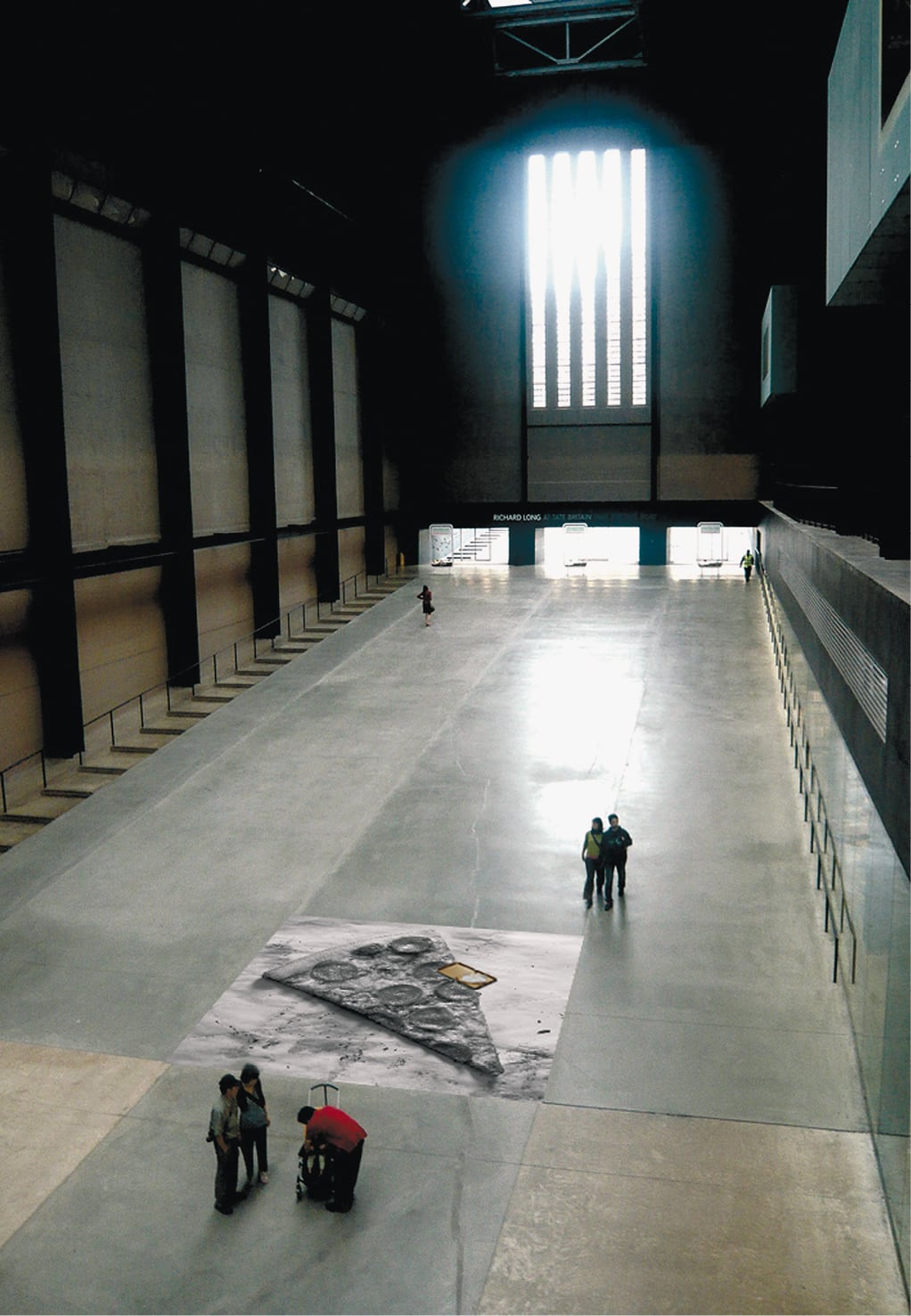 K48 Kontinuum, <em>The Last Slice</em>, Tate Modern Turbine Hall (digital sketch), 2010. Image courtesy Tate Modern / K48 Kontinuum.