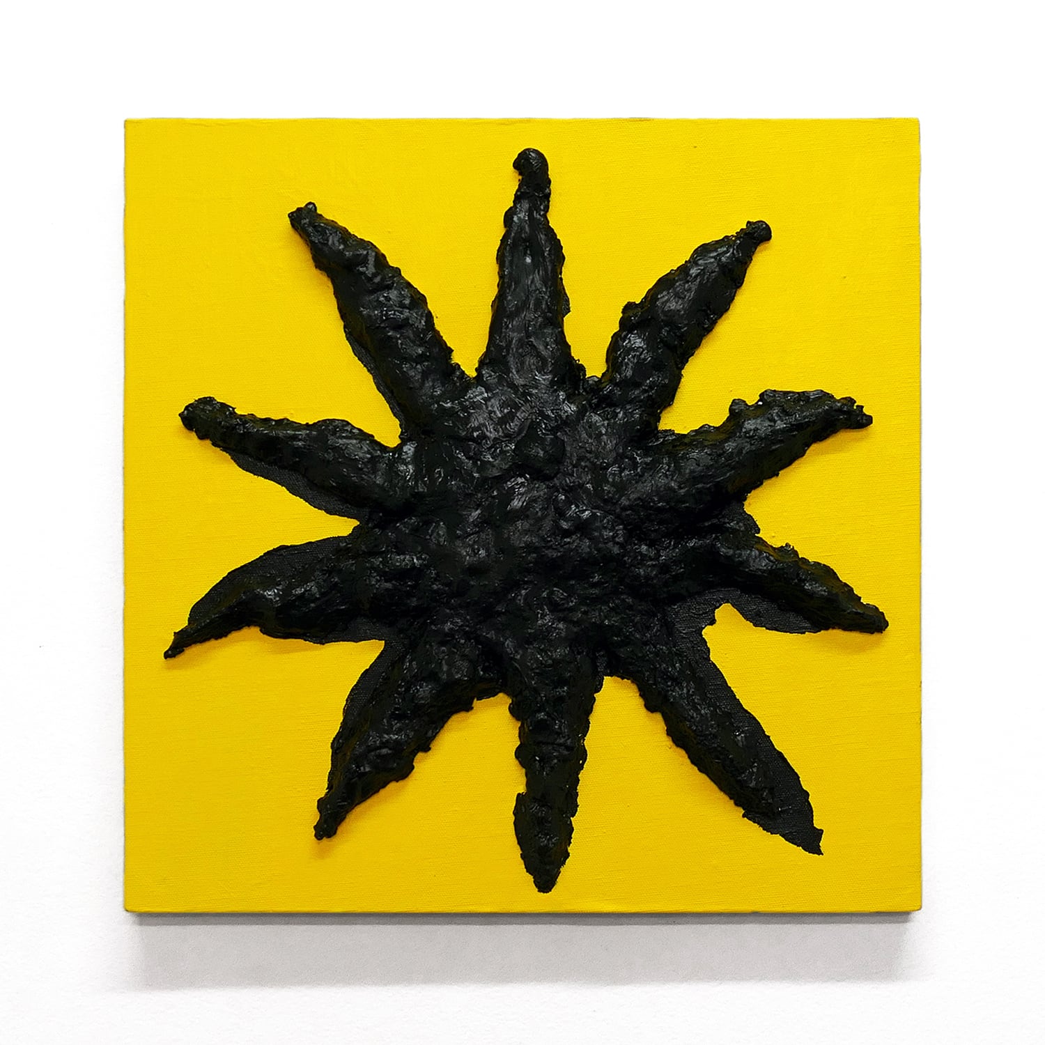 Image 03: Sean Bailey, Untitled (2018) hydrostone, spray paint and acrylic on linen board, 42 x 42 cm. Courtesy the artist.